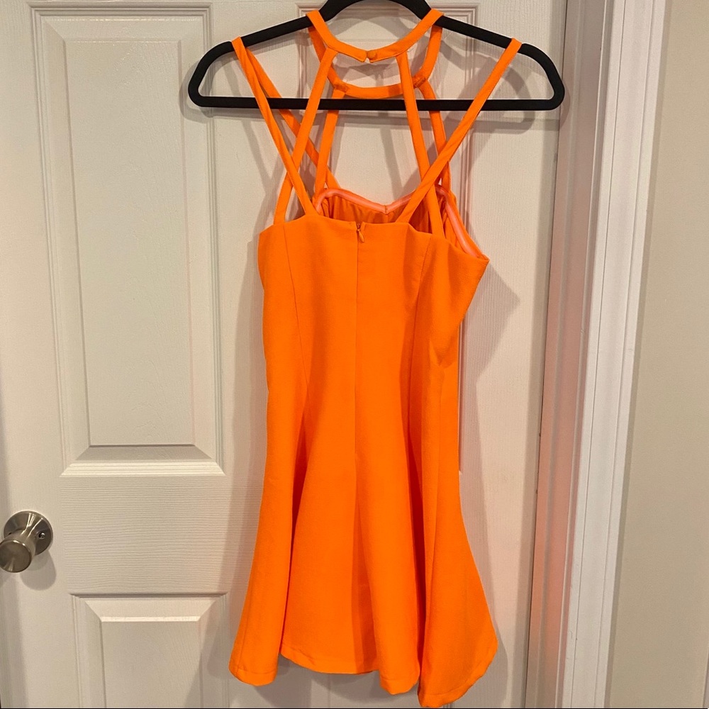 Dress - Picture 5 of 7